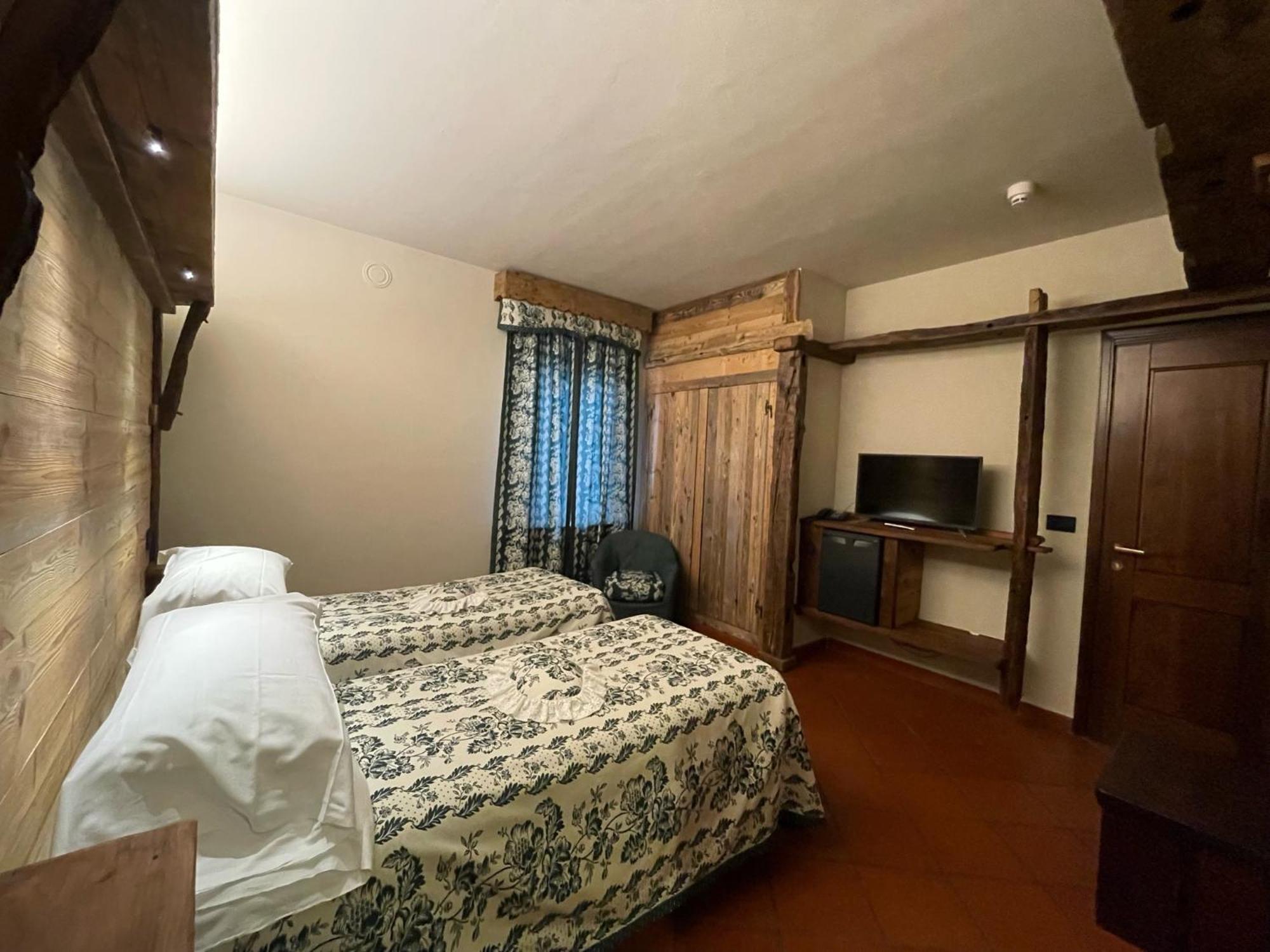 Hotel Milleluci Aosta Luaran gambar