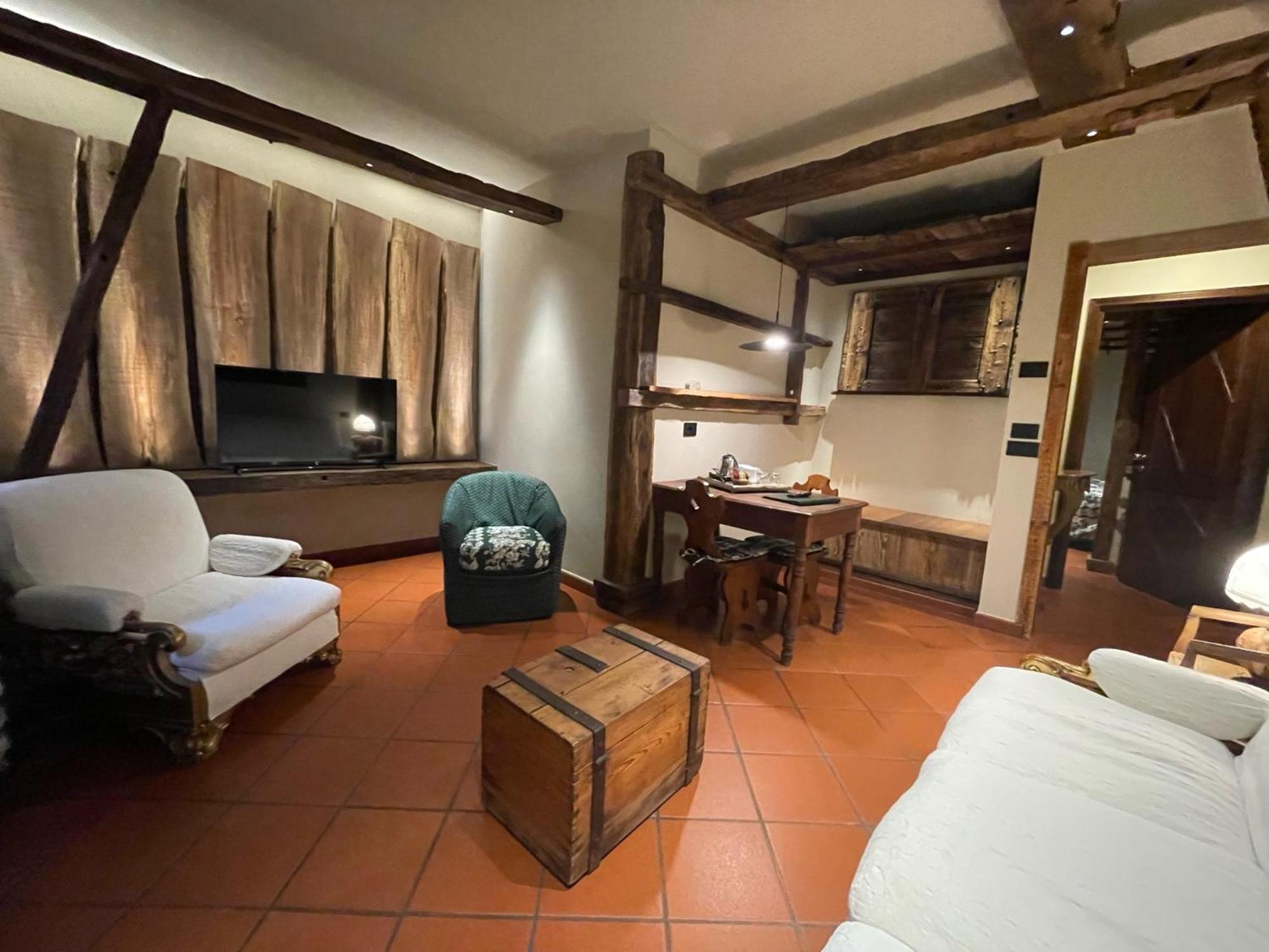 Hotel Milleluci Aosta Luaran gambar